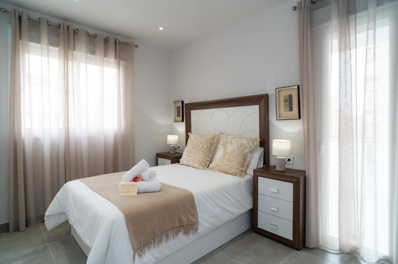 Aac Malaga - Apartamento Con Terraza, Muy Amplio, Totalmente Equipado, Cerca Del Centro Y Nuevo! Luaran gambar