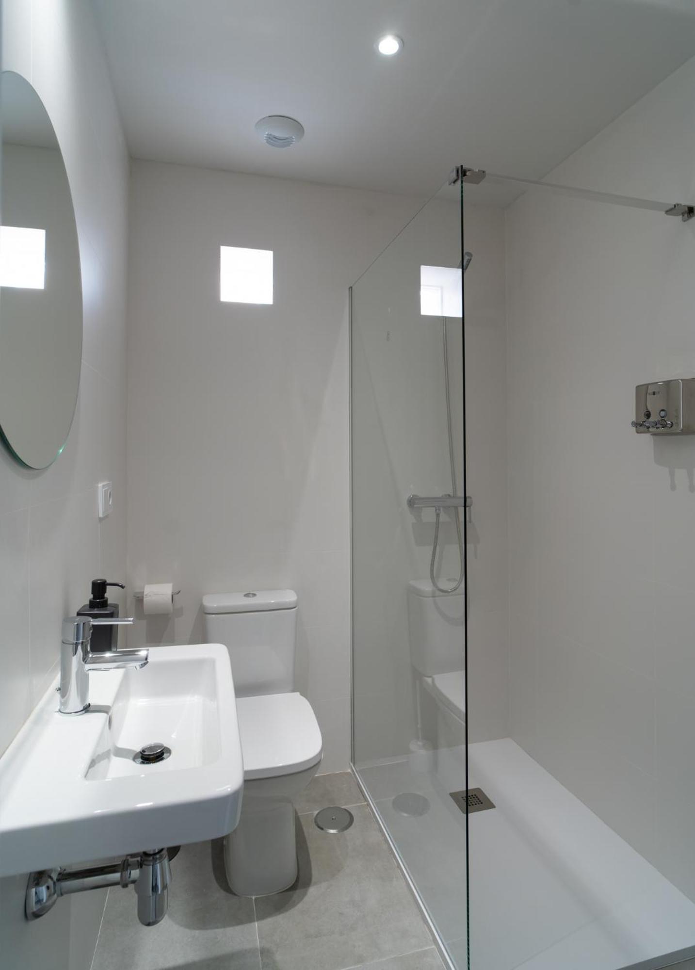 Aac Malaga - Apartamento Con Terraza, Muy Amplio, Totalmente Equipado, Cerca Del Centro Y Nuevo! Bilik gambar
