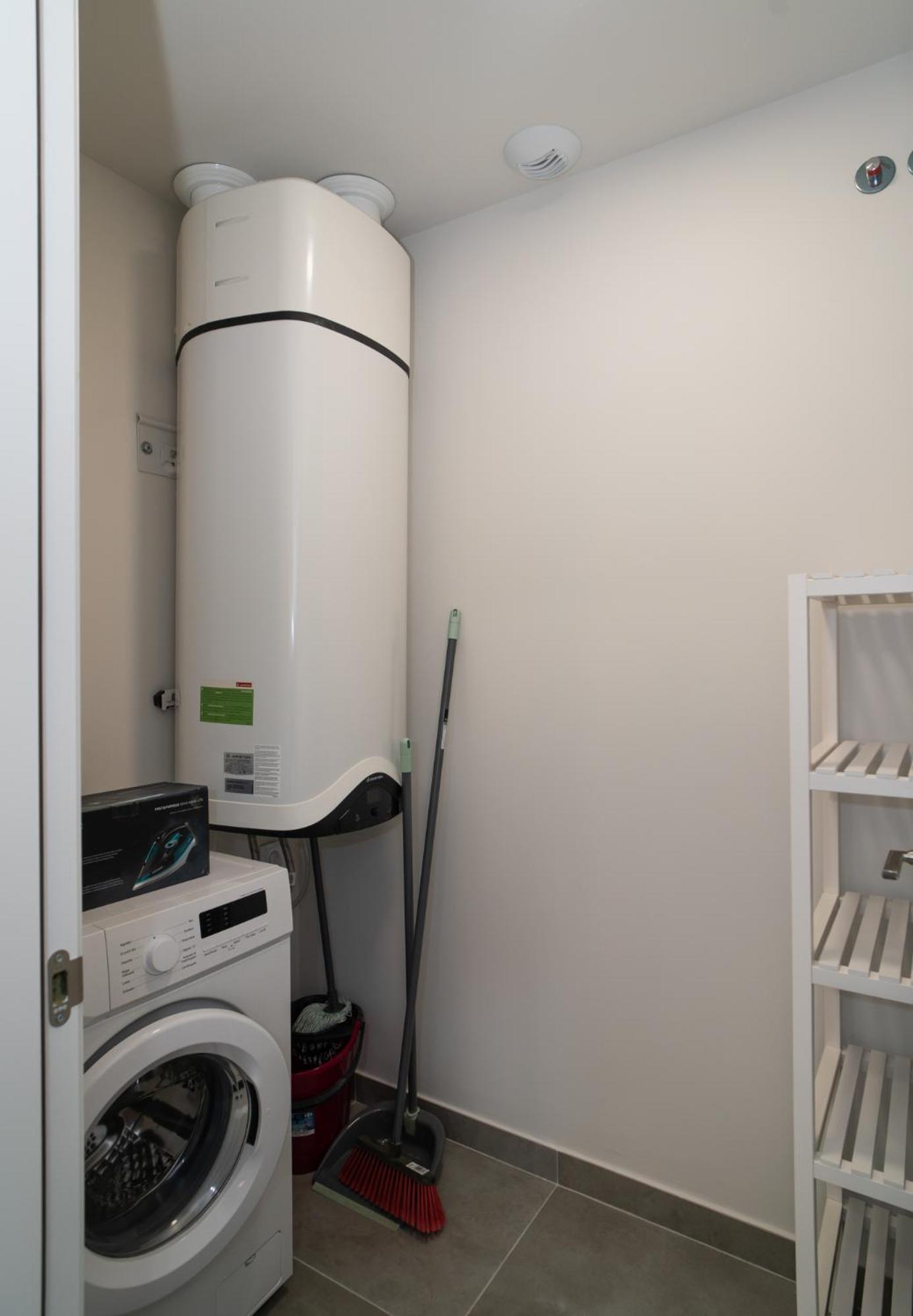 Aac Malaga - Apartamento Con Terraza, Muy Amplio, Totalmente Equipado, Cerca Del Centro Y Nuevo! Bilik gambar