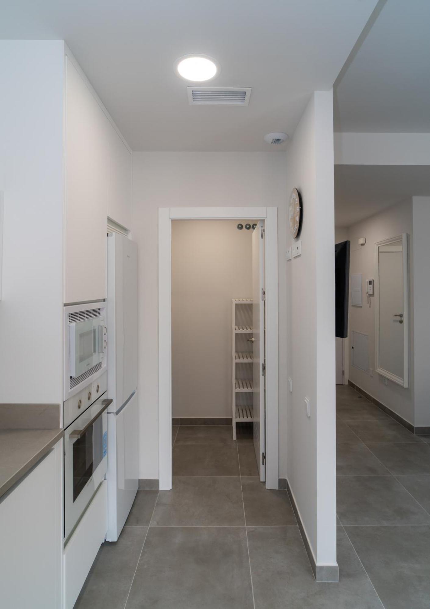 Aac Malaga - Apartamento Con Terraza, Muy Amplio, Totalmente Equipado, Cerca Del Centro Y Nuevo! Bilik gambar