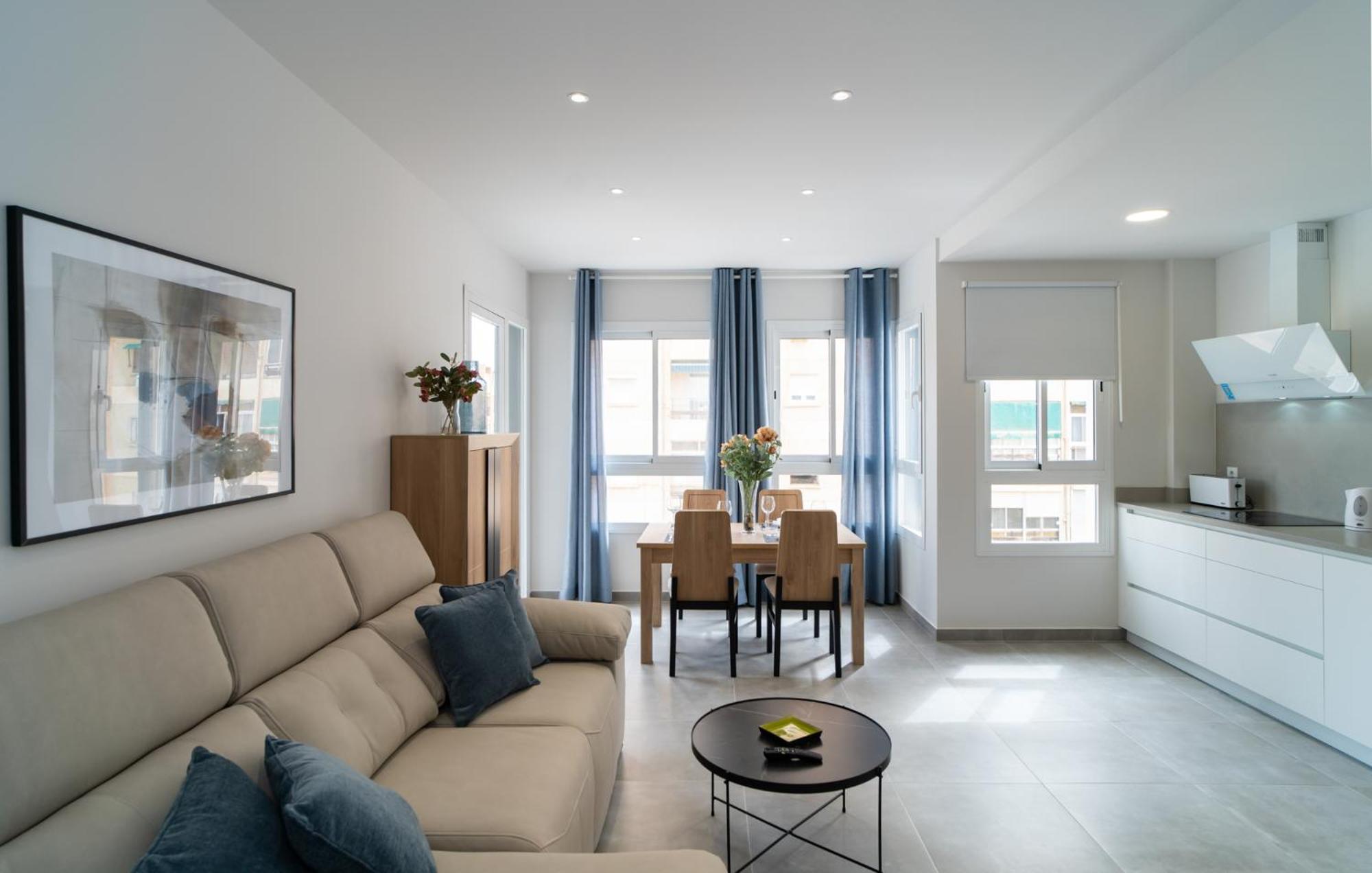 Aac Malaga - Apartamento Con Terraza, Muy Amplio, Totalmente Equipado, Cerca Del Centro Y Nuevo! Bilik gambar