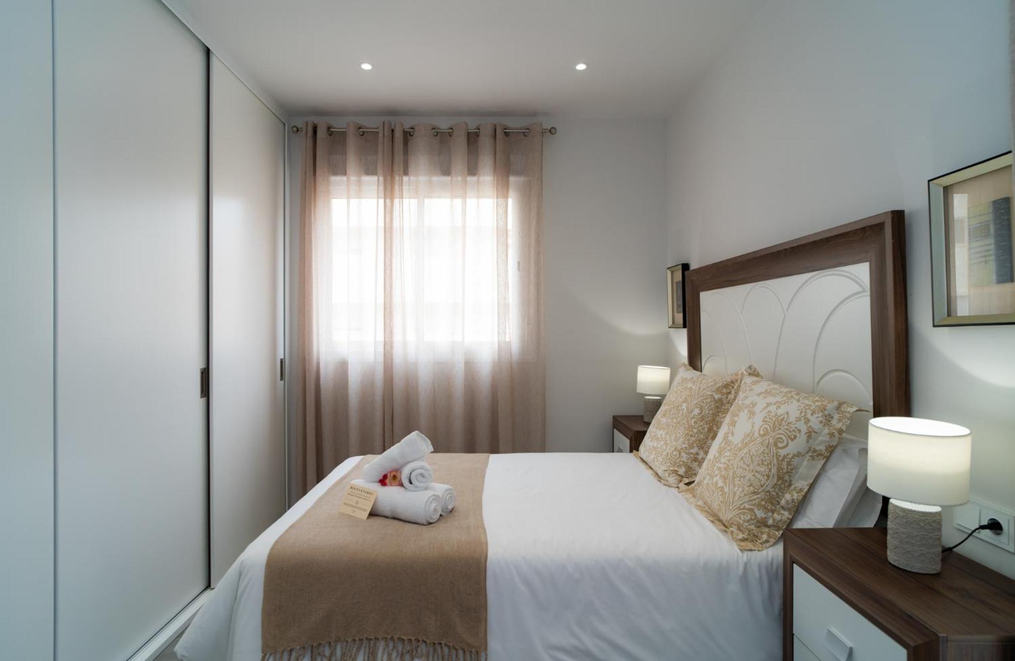 Aac Malaga - Apartamento Con Terraza, Muy Amplio, Totalmente Equipado, Cerca Del Centro Y Nuevo! Bilik gambar